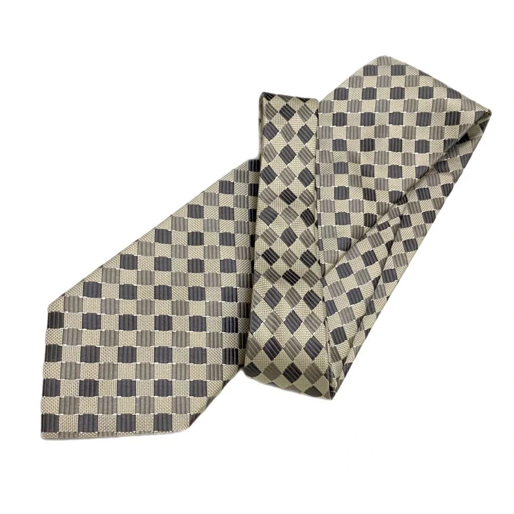 Van Heusen Silk Tie Hand Made Stain Resistant Tipped Pull String Bar Tac